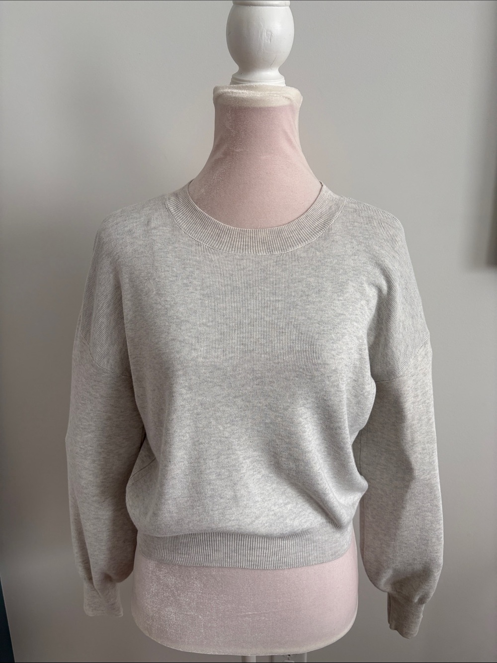 Pink Rose Heather Grey Crewneck Sweater Cozy Drop Shoulder Knit size Medium NEW